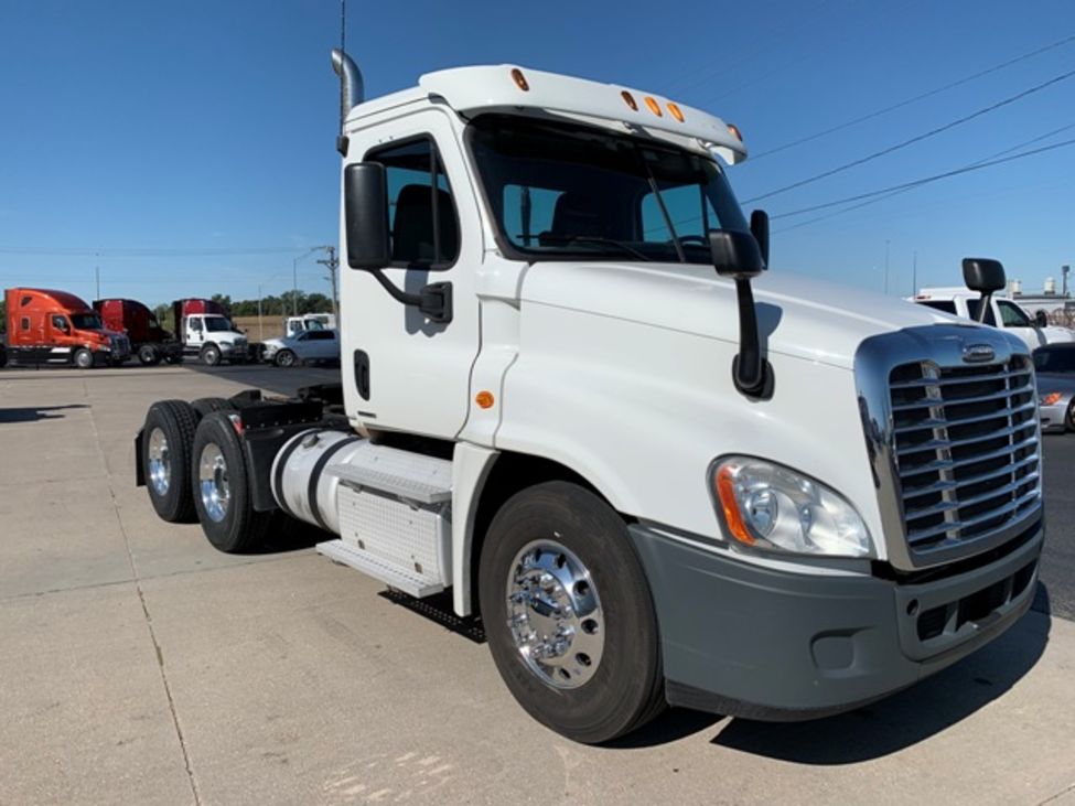 2012 Freightliner Cascadia CA125 StockNum: OG6022 : Nebraska,Kansas,Iowa