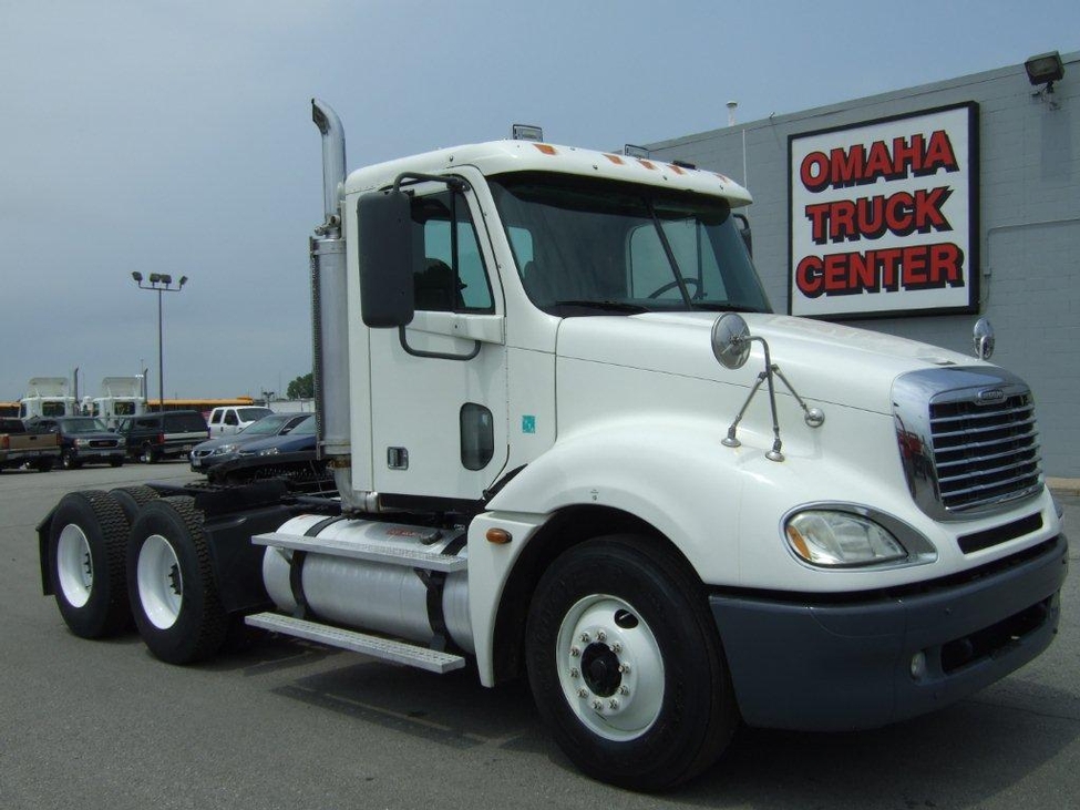 2005 Freightliner Columbia CL120 StockNum OG2781 Nebraska,Kansas,Iowa