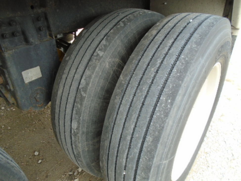 2011 Wilson Trailer Grain StockNum: EXC345 : Nebraska,Kansas,Iowa