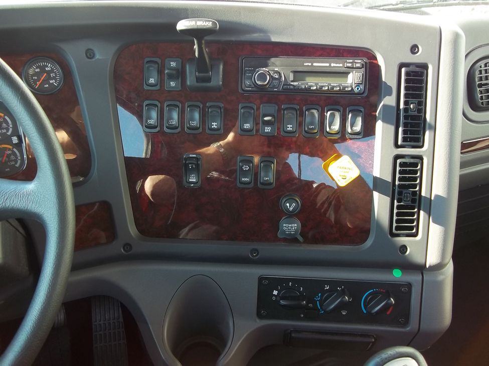 Used Trucks For Sale In Iowa >> 2016 Freightliner SD Series 114 SD StockNum: HJ9663 : Nebraska,Kansas,Iowa Used Trucks For Sale In Iowa >> 2016 Freightliner SD Series 114 SD StockNum: HJ9663 : Nebraska,Kansas,Iowa