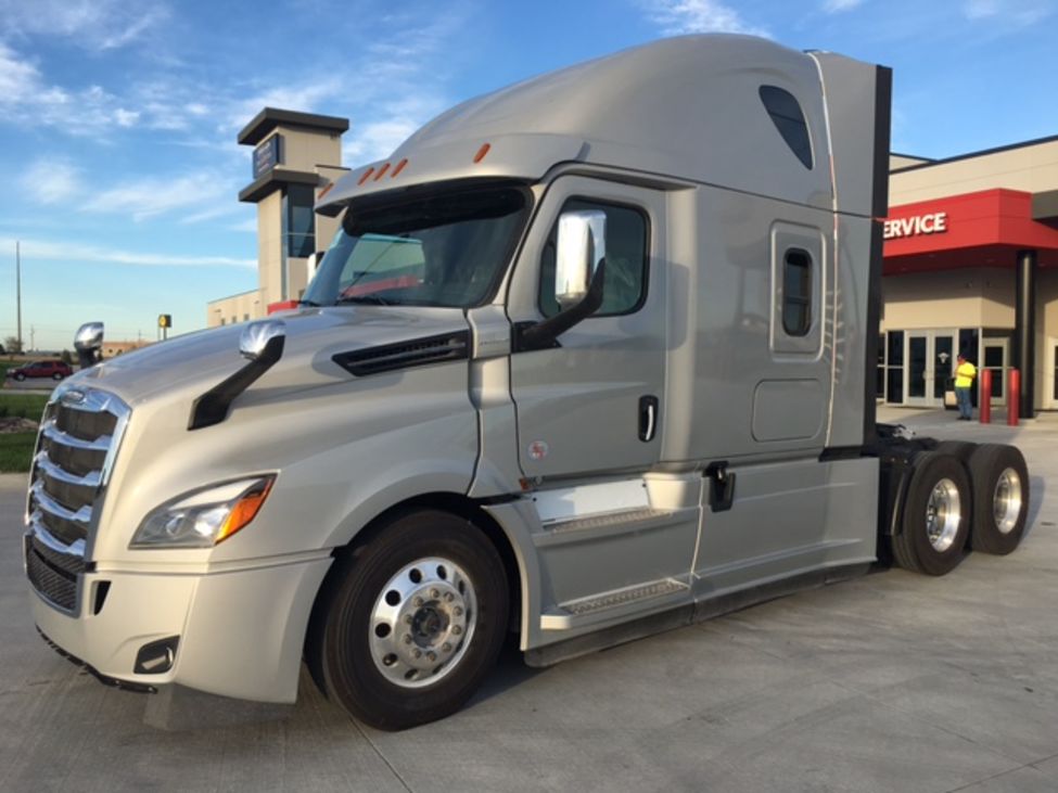 2018 Freightliner Cascadia CA126 StockNum: JU3735 : Nebraska,Kansas,Iowa