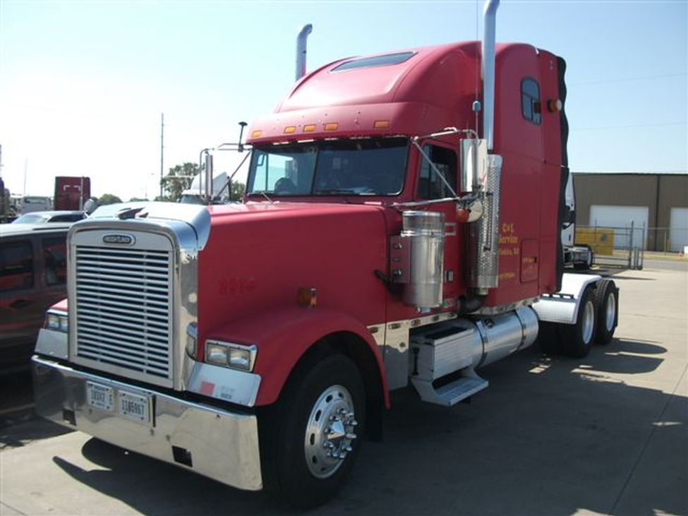 2000 Freightliner FLD FLD Classic XL StockNum: TW1932 : Nebraska,Kansas