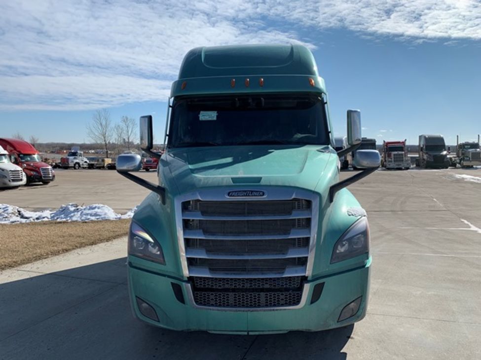 2021 Freightliner Cascadia CA126 StockNum: MD1313 : Nebraska,Kansas,Iowa