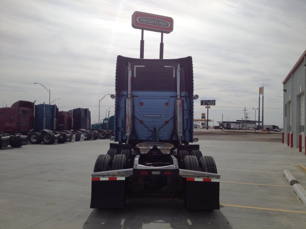 Volvo vnl 880