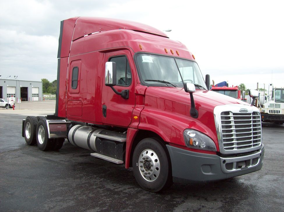 2016 Freightliner Cascadia CA125 StockNum: HE7148 : Nebraska,Kansas,Iowa