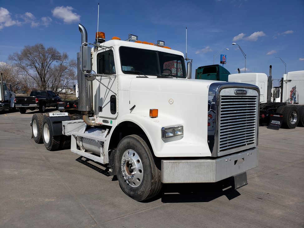 2002 Freightliner FLD FLD120 StockNum: OG5728 : Nebraska,Kansas,Iowa