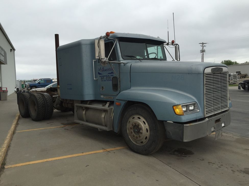 Monthly Payment Calculator >> 1993 Freightliner FLD FLD120 StockNum: cn1812 : Nebraska,Kansas,Iowa Monthly Payment Calculator >> 1993 Freightliner FLD FLD120 StockNum: cn1812 : Nebraska,Kansas,Iowa