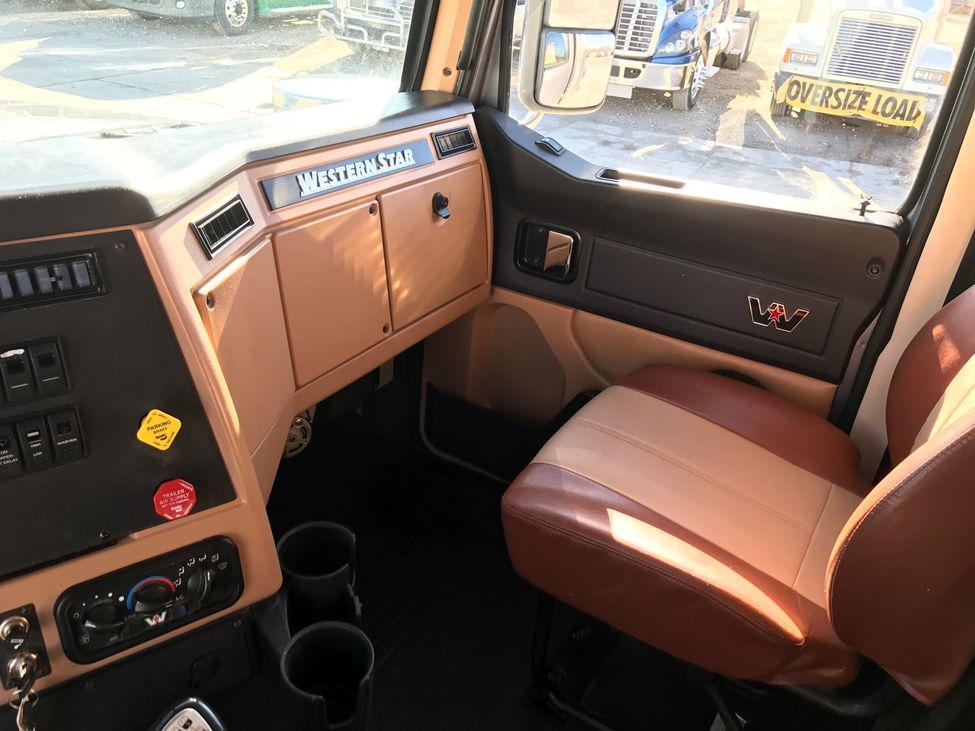 2016 Western Star 4900 4900SF StockNum: TS2757 : Nebraska,Kansas,Iowa