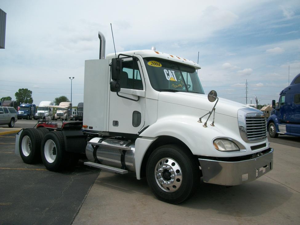2004 Freightliner Columbia CL120 StockNum: ST7539 ... freightliner mt45 fuse box 