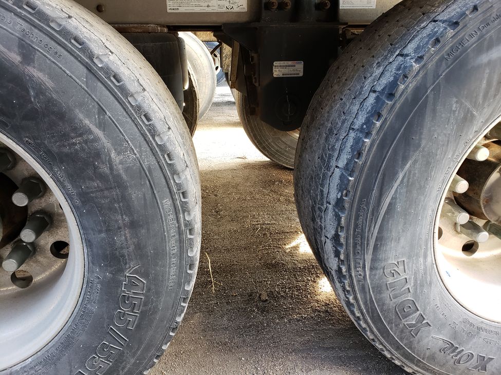 2016 Wilson Trailer Grain StockNum: OG5747 : Nebraska,Kansas,Iowa