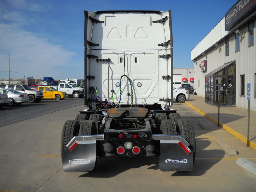2018 Freightliner Cascadia CA126 StockNum: BFT341 : Nebraska,Kansas,Iowa